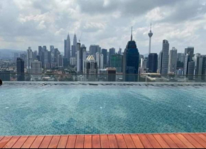 Regalia Luxury Suites and Residences @KL Homestay